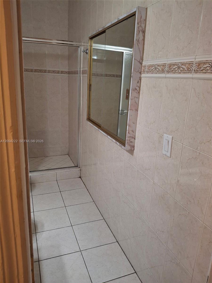 FLOYDS GROVES ESTATES - Residential