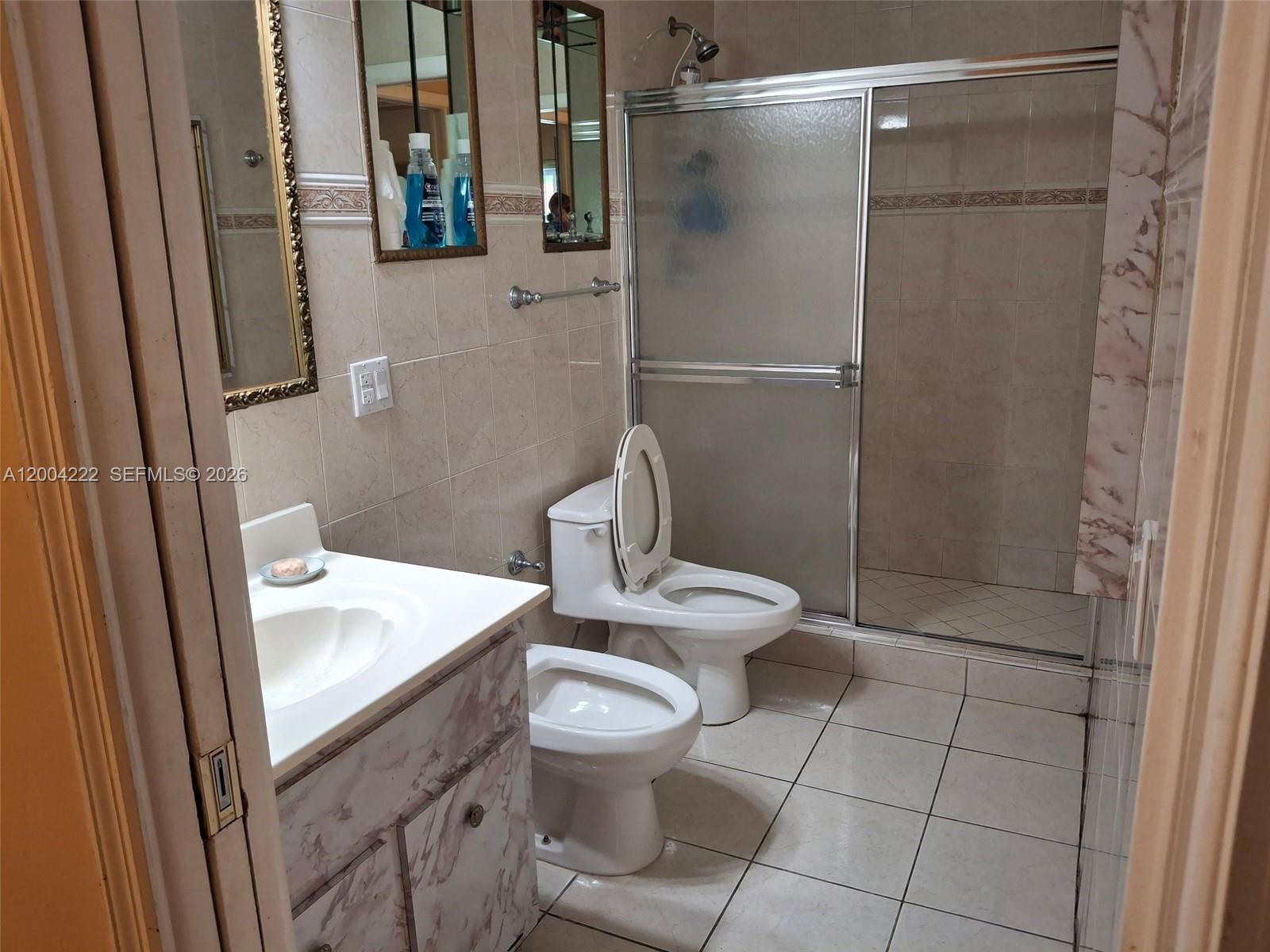 FLOYDS GROVES ESTATES - Residential