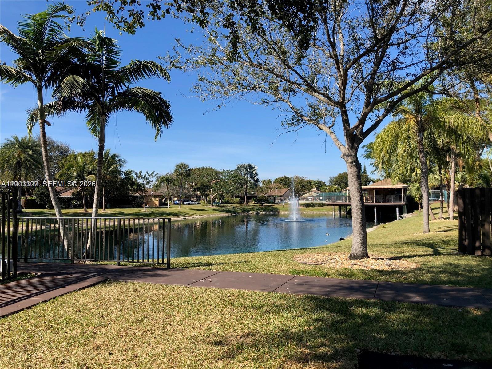 BRIAR LAKE - Residential Lease