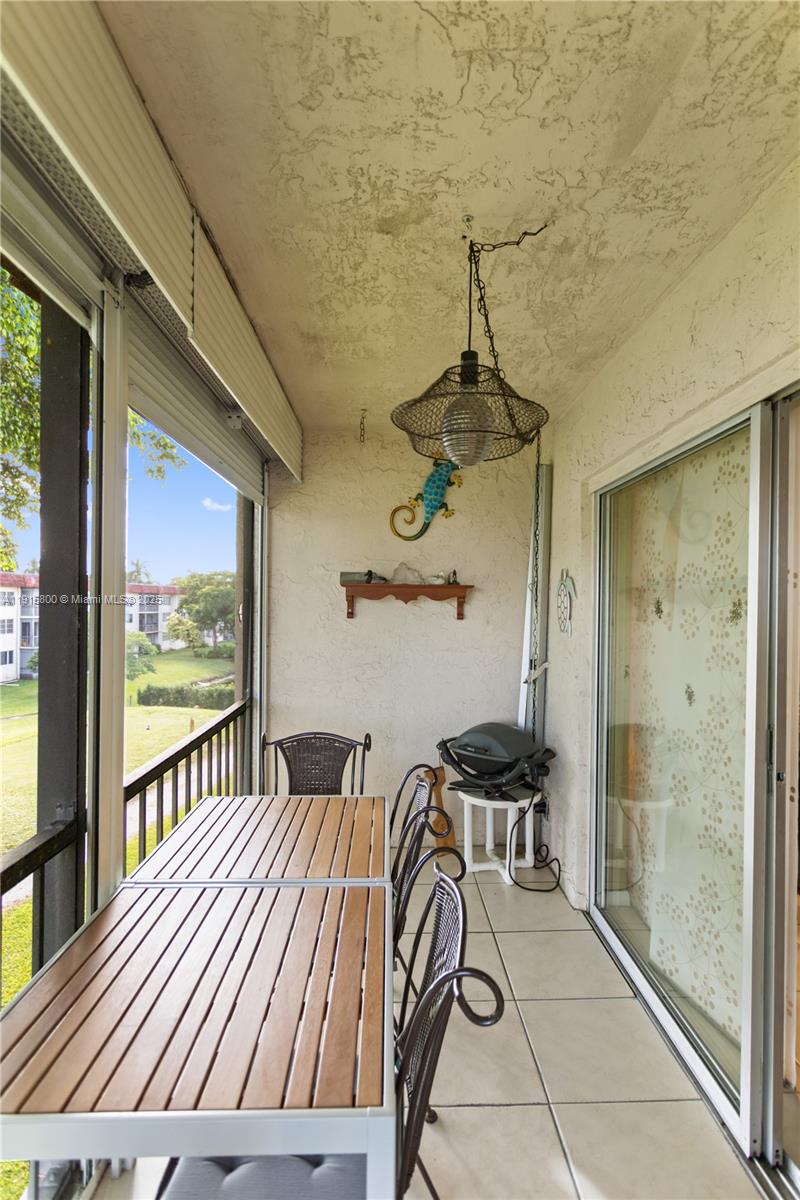 HOLLYBROOK GOLF AND - Residential