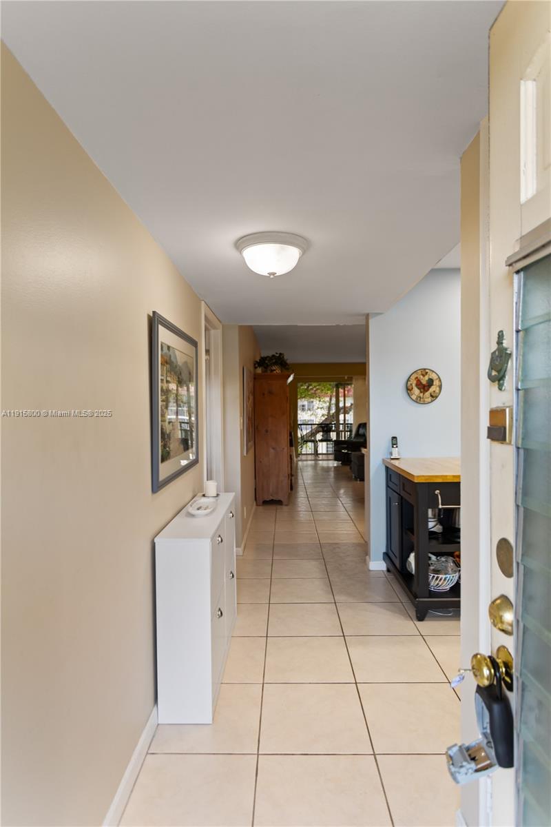 HOLLYBROOK GOLF AND - Residential