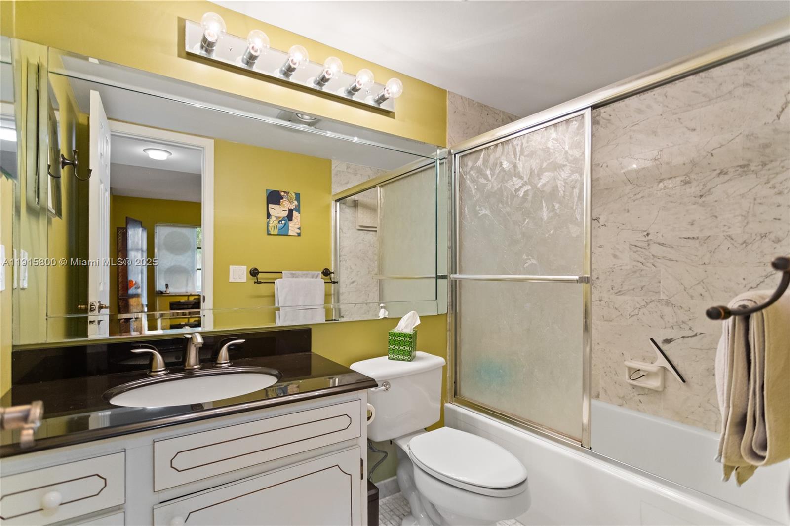 HOLLYBROOK GOLF AND - Residential