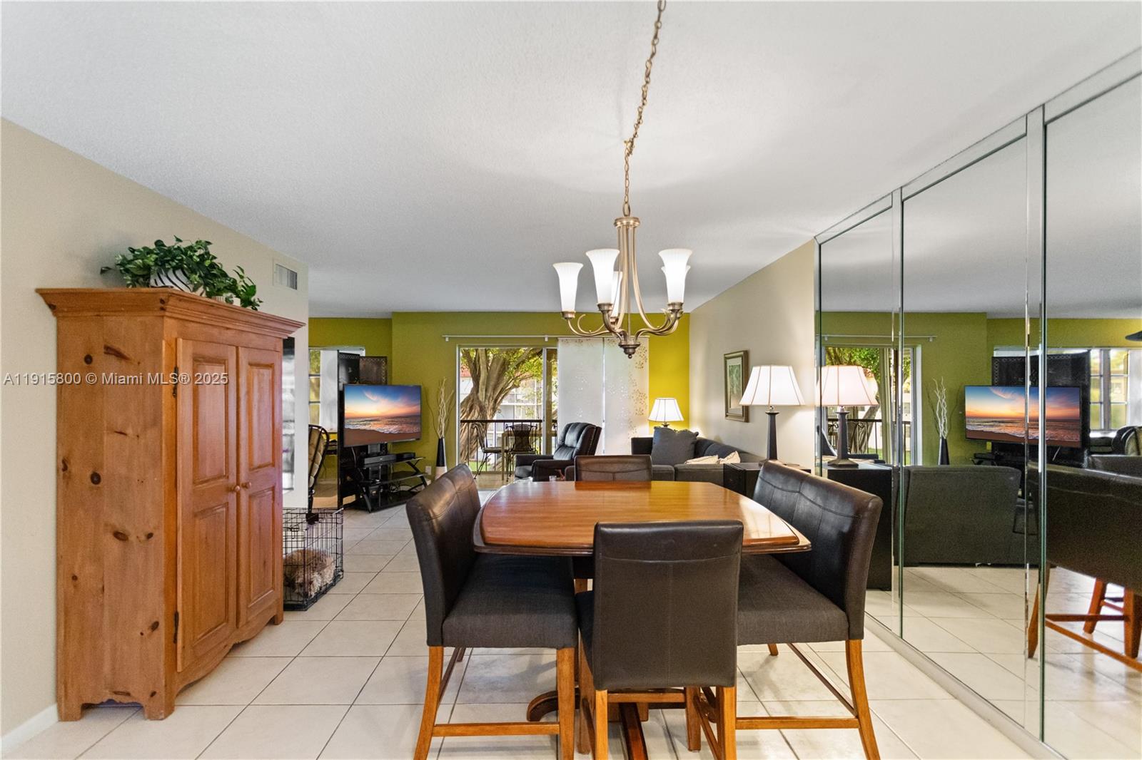 HOLLYBROOK GOLF AND - Residential