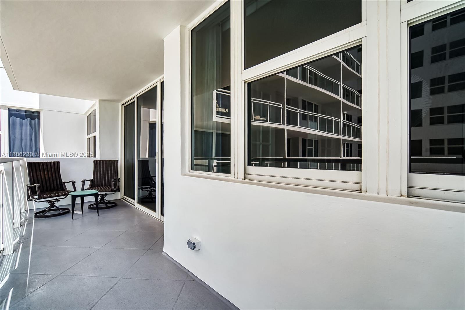 PARKER PLAZA ESTATES COND - Residential Lease