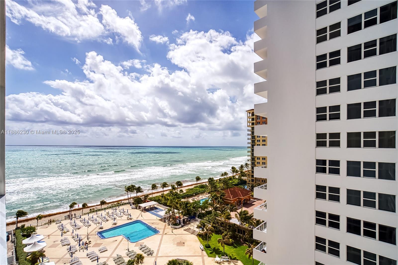 PARKER PLAZA ESTATES COND - Residential Lease