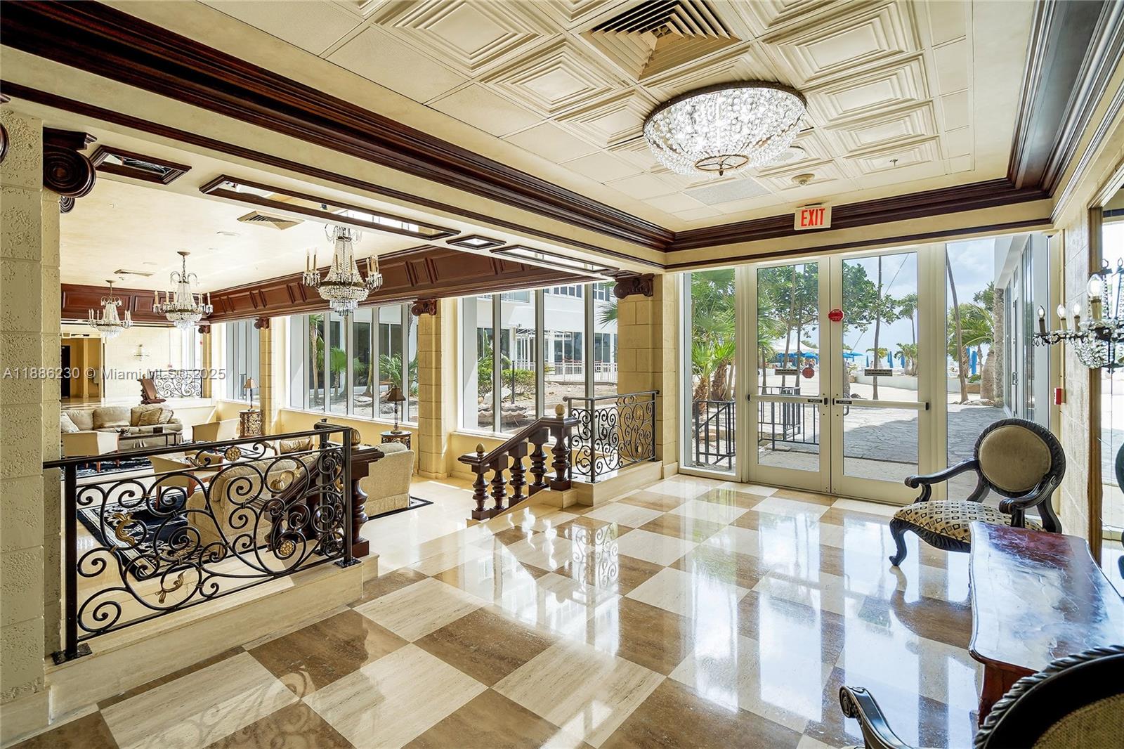 PARKER PLAZA ESTATES COND - Residential Lease