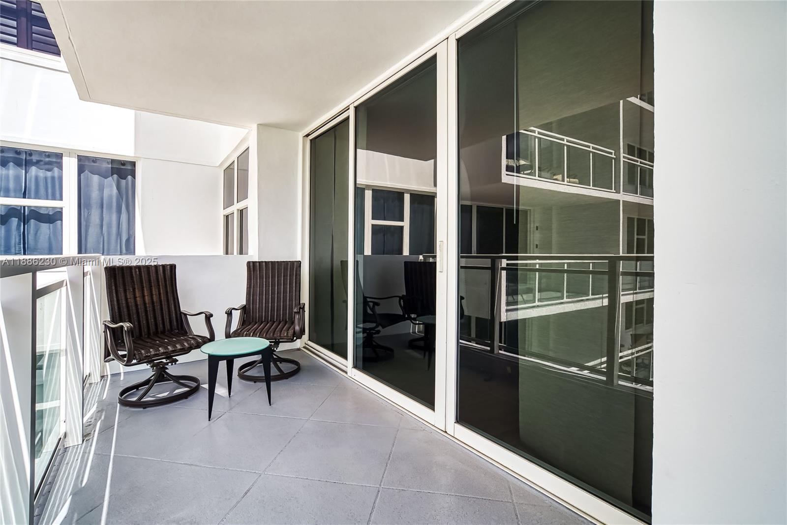 PARKER PLAZA ESTATES COND - Residential Lease