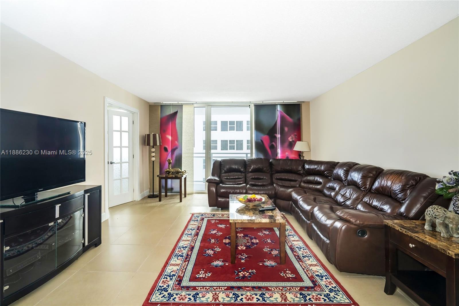 PARKER PLAZA ESTATES COND - Residential Lease