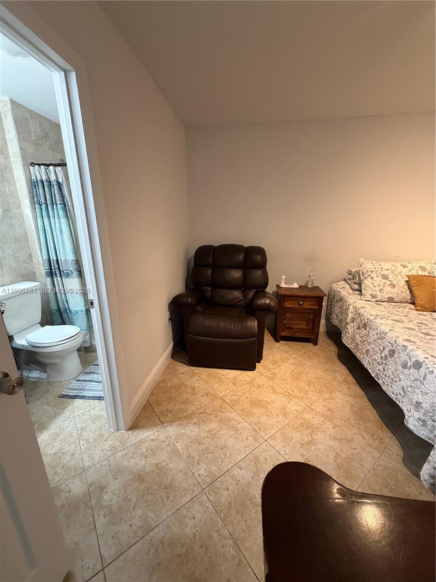 LAKE ISLAND - Residential