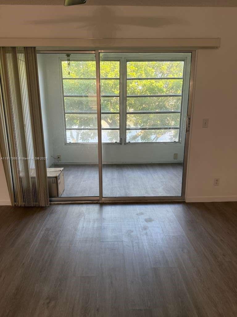 IVANHOE EAST AT CENTURY V - Residential