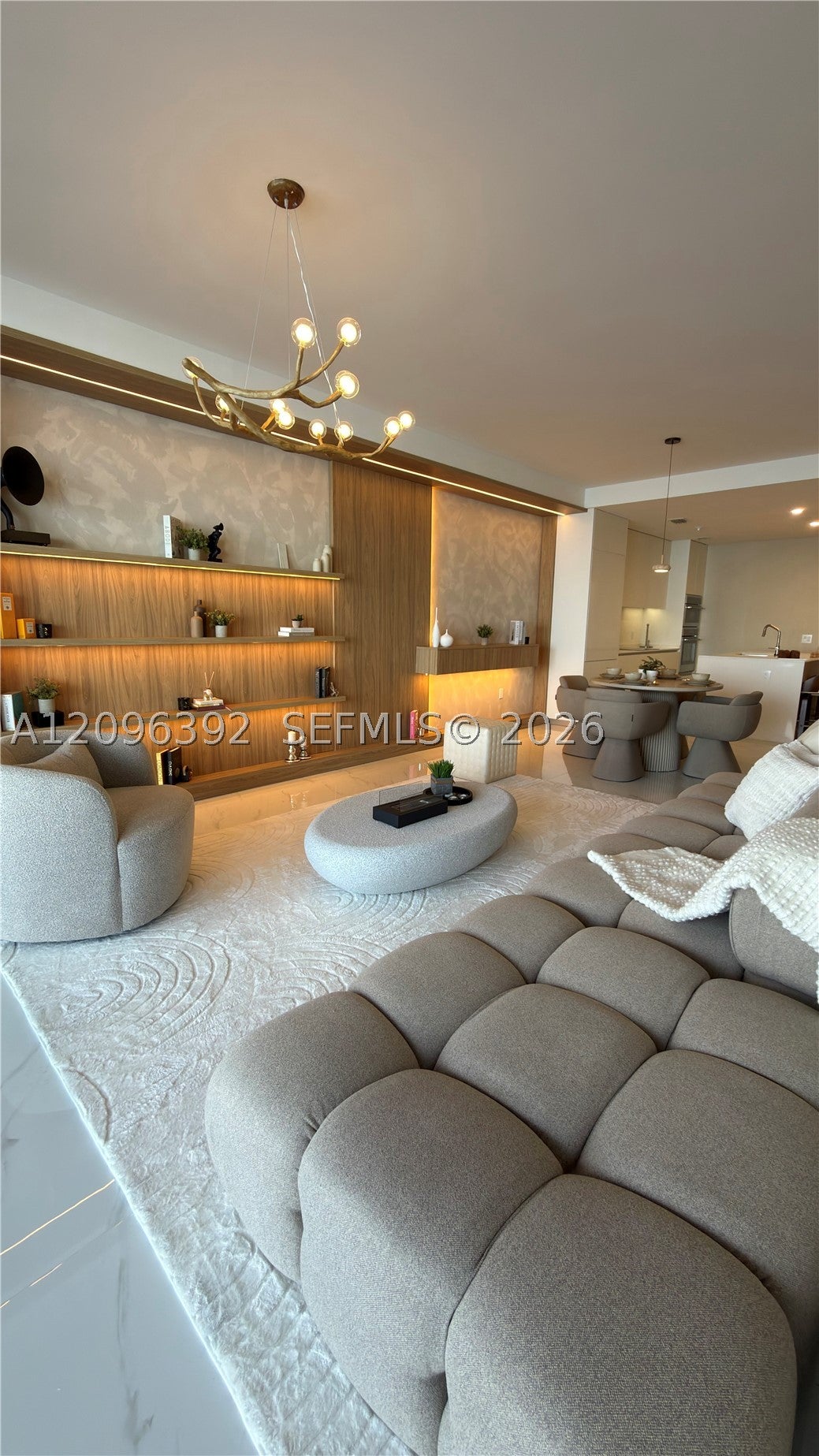 700 NE 24 st 2106