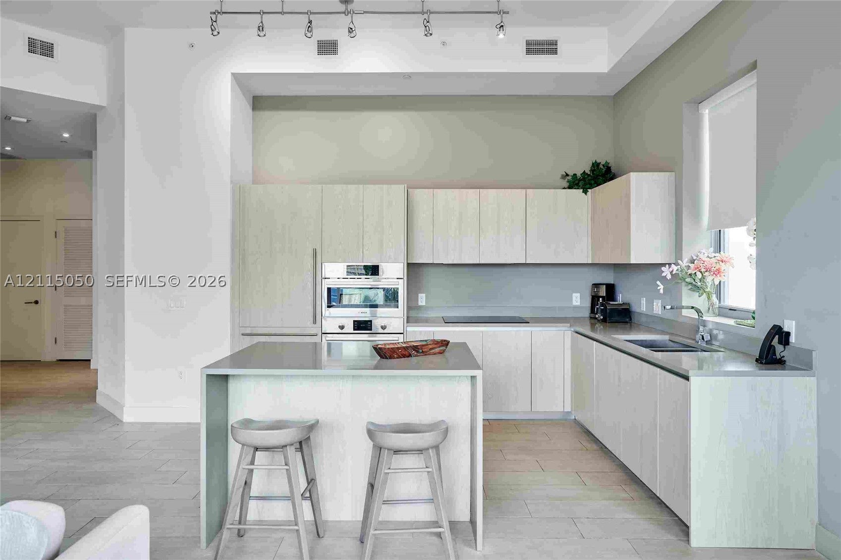 4010 S Ocean Dr R805