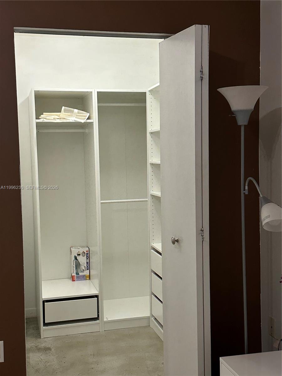 THE LOFT DOWNTOWN CONDO - Residential Lease