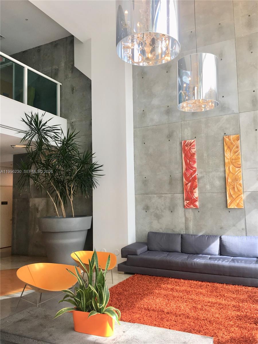 THE LOFT DOWNTOWN CONDO - Residential Lease