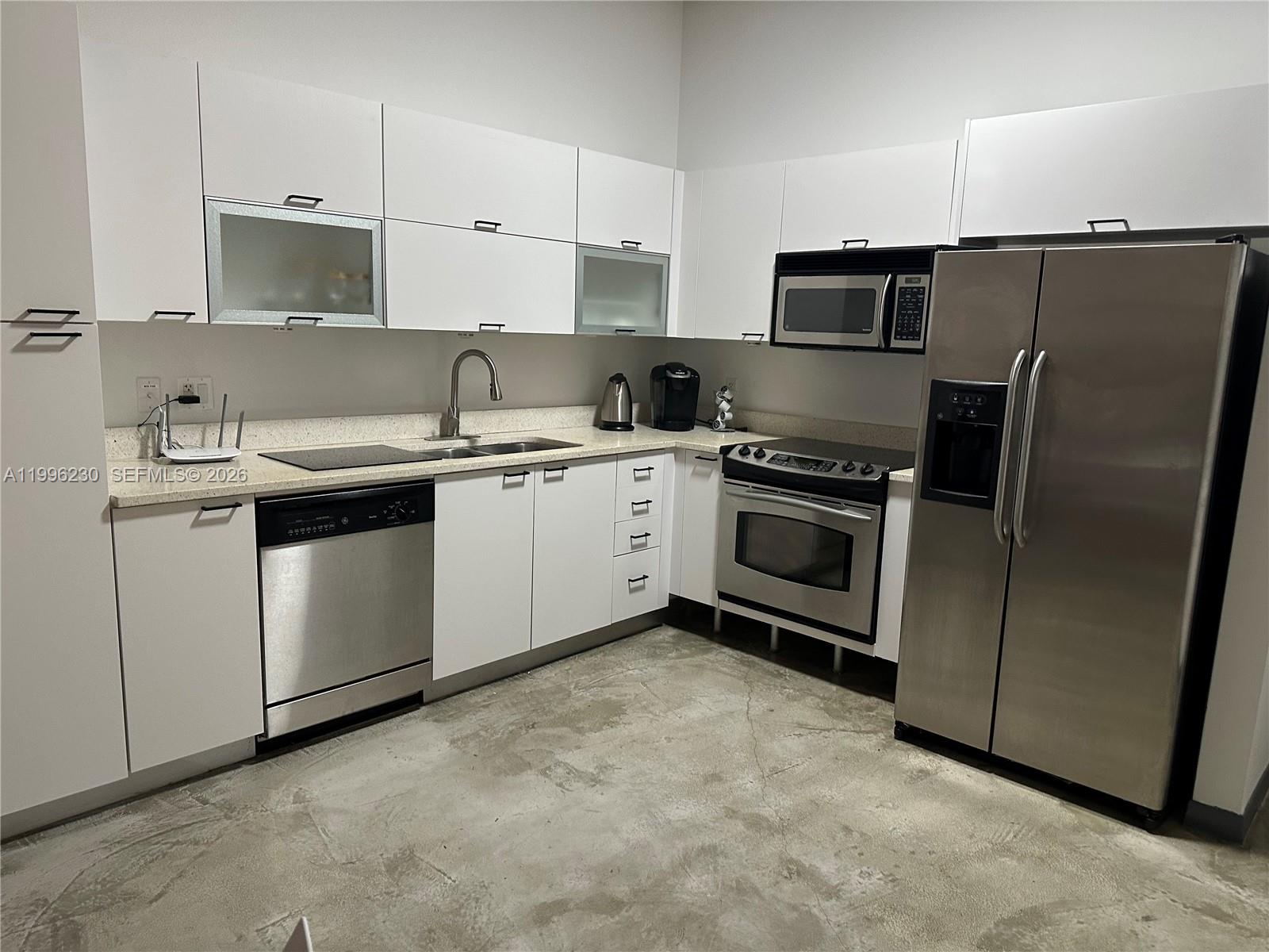 THE LOFT DOWNTOWN CONDO - Residential Lease