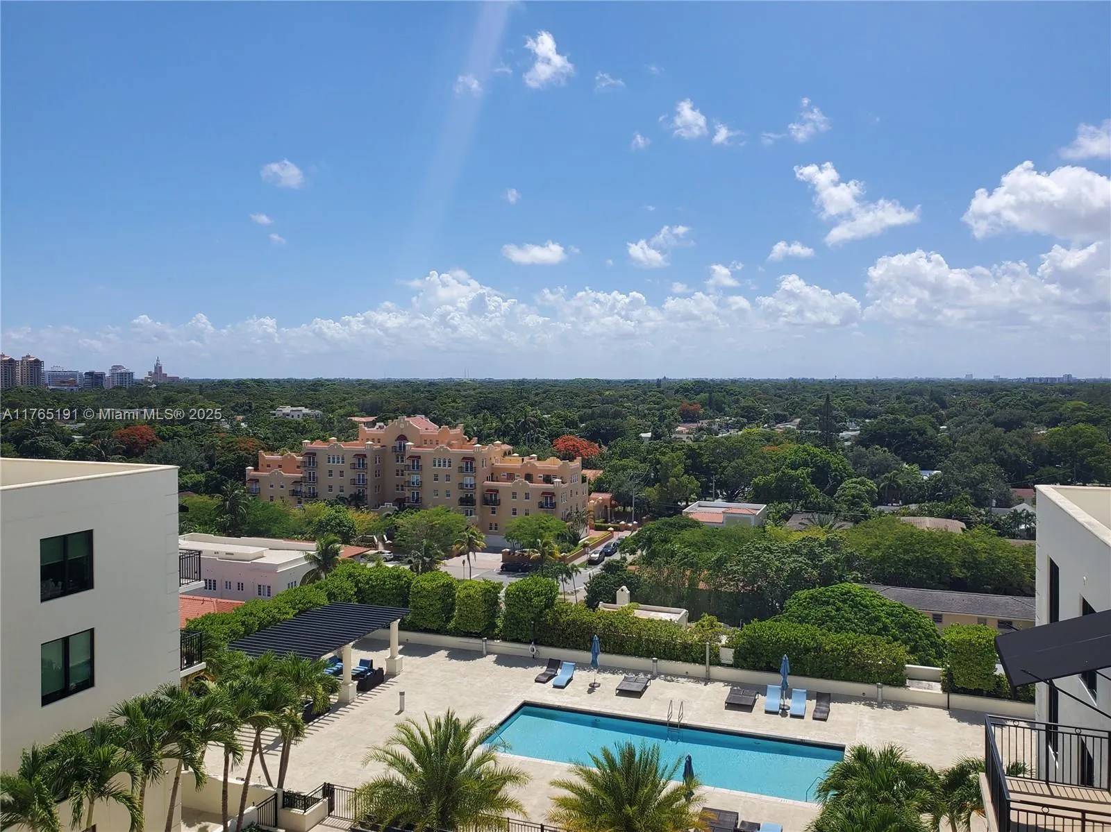 Coral Gables, Florida 33134, United States, 2 Bedrooms Bedrooms, ,2 BathroomsBathrooms,Residential,Active,91310