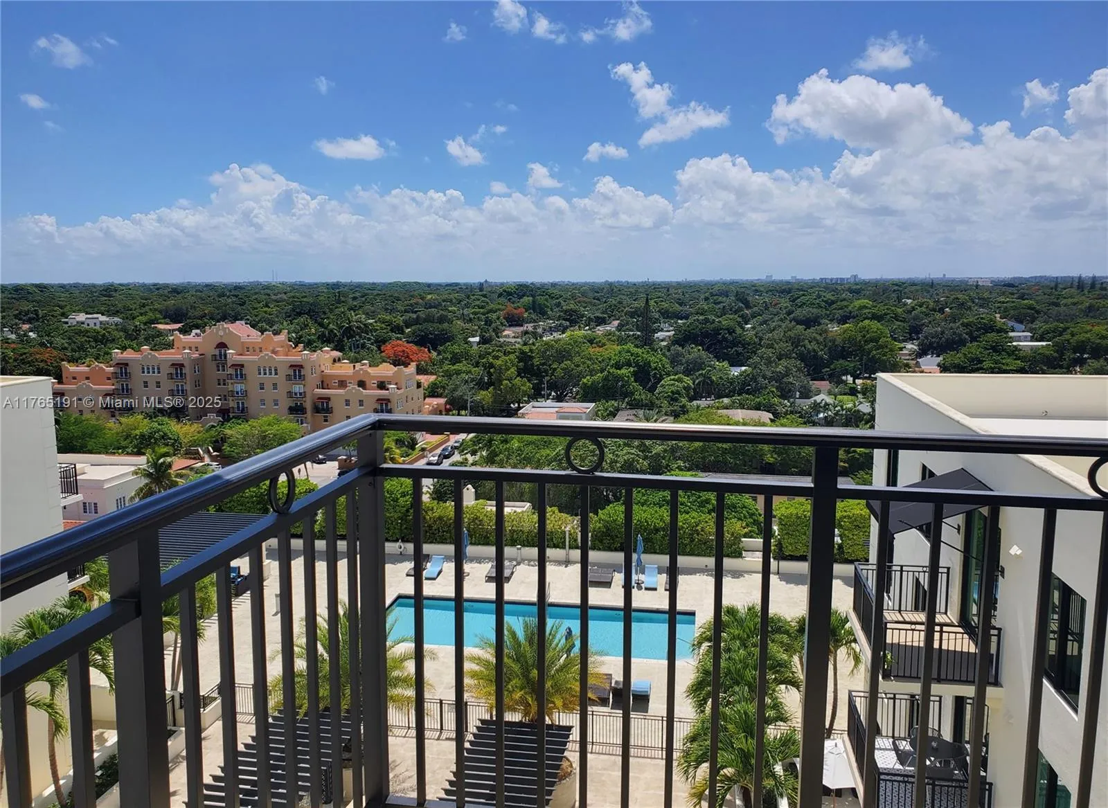 Coral Gables, Florida 33134, United States, 2 Bedrooms Bedrooms, ,2 BathroomsBathrooms,Residential,Active,91310