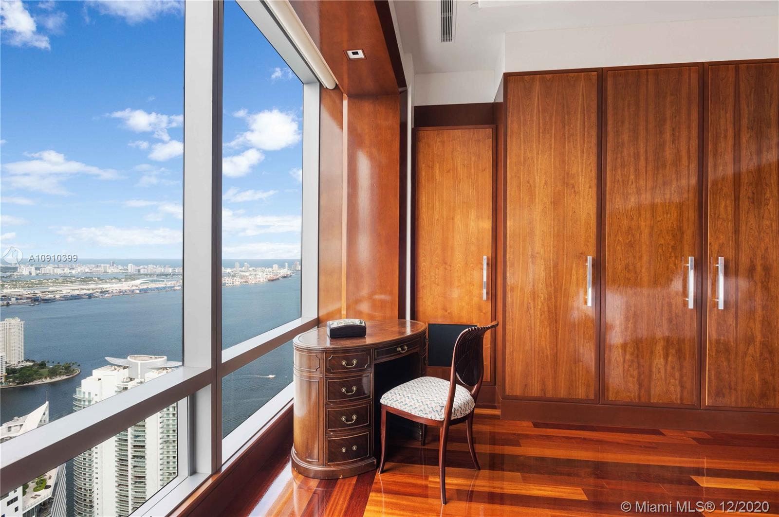 Four Seasons Residence - Residential