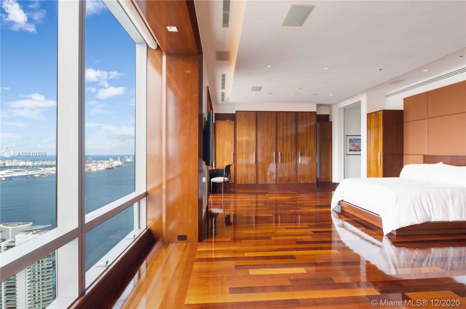 Four Seasons Residence - Residential