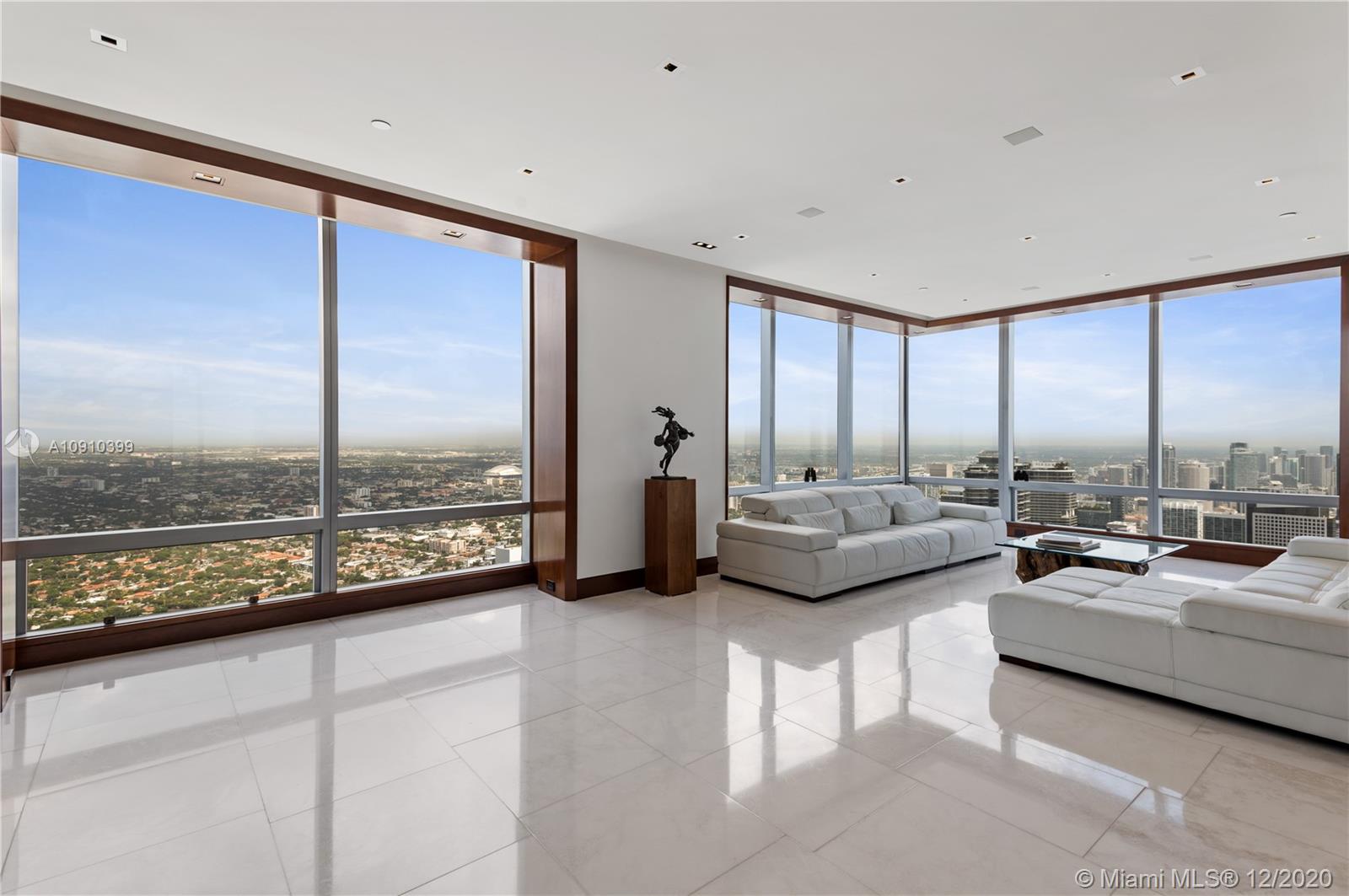 Four Seasons Residence - Residential