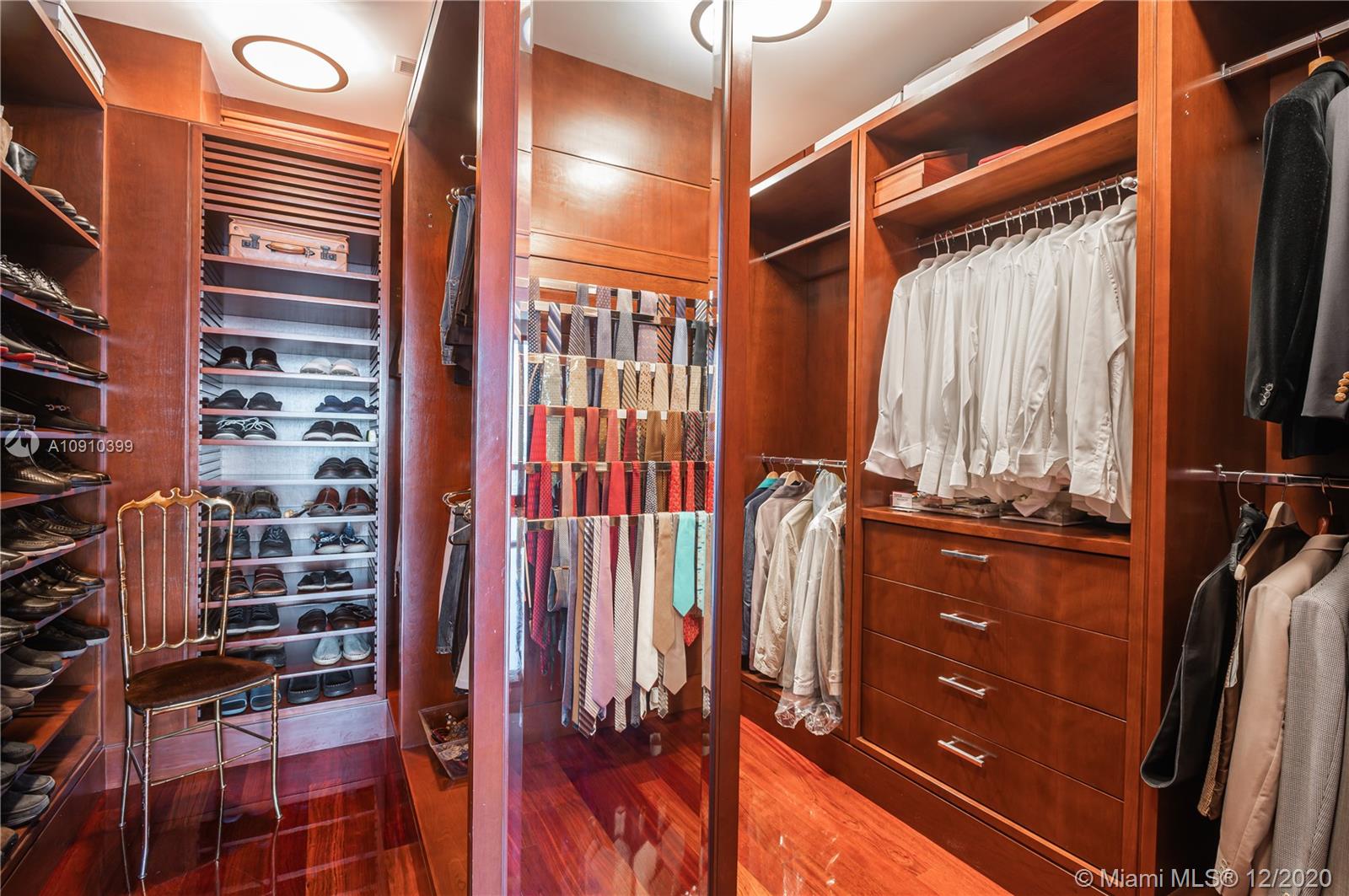 Four Seasons Residence - Residential