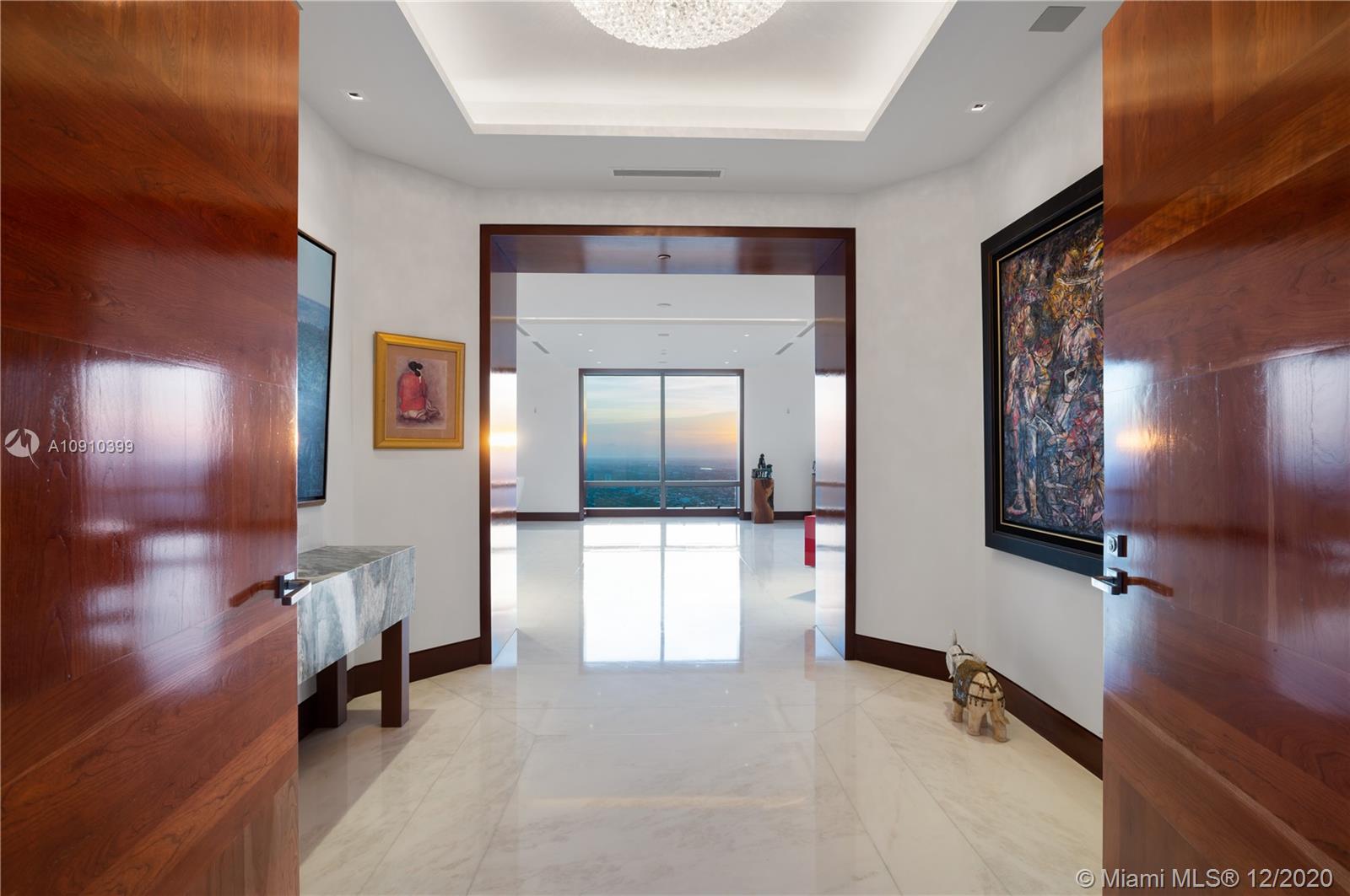 Four Seasons Residence - Residential