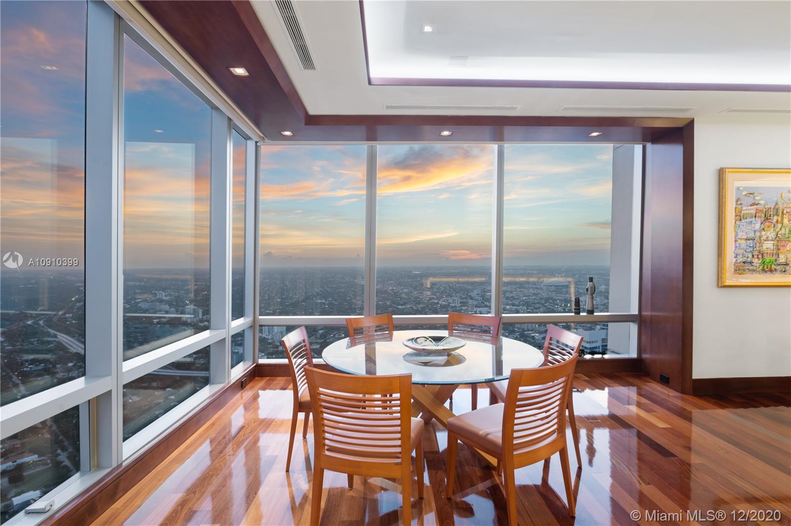 Four Seasons Residence - Residential