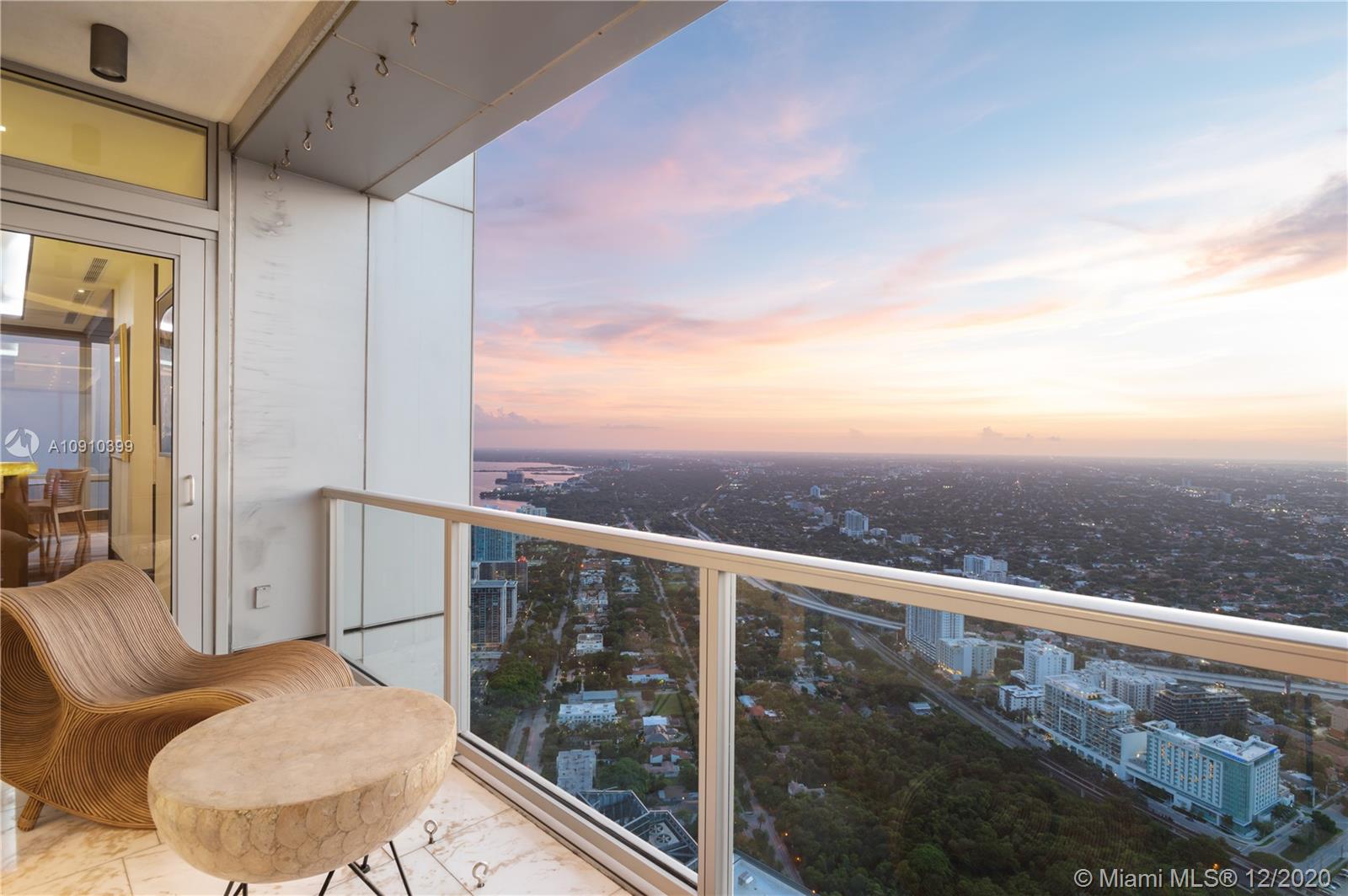 Four Seasons Residence - Residential