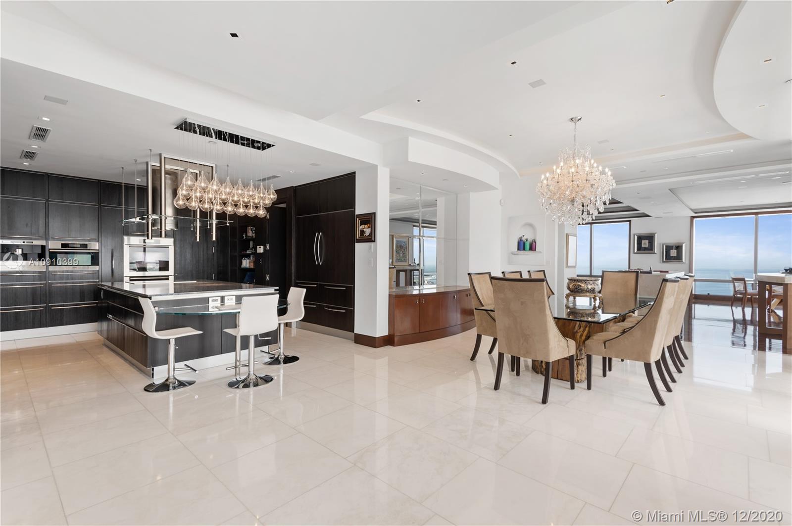 Four Seasons Residence - Residential