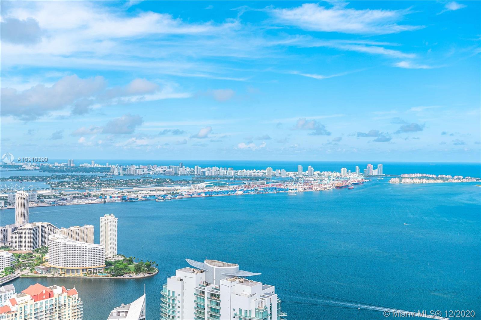 Four Seasons Residence - Residential