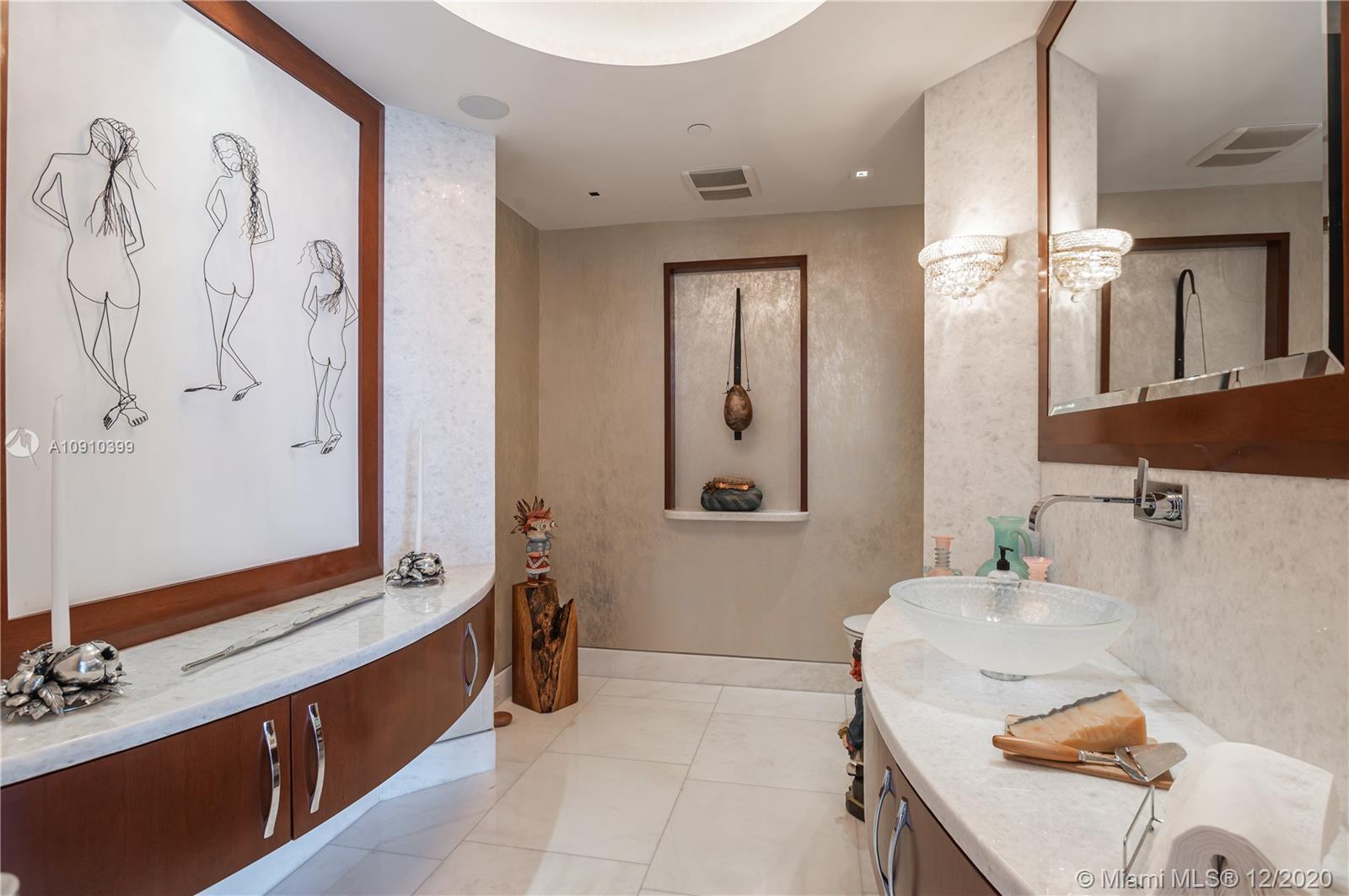 Four Seasons Residence - Residential