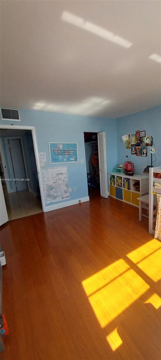 BRICKELL BAY CLUB CONDO - Residential