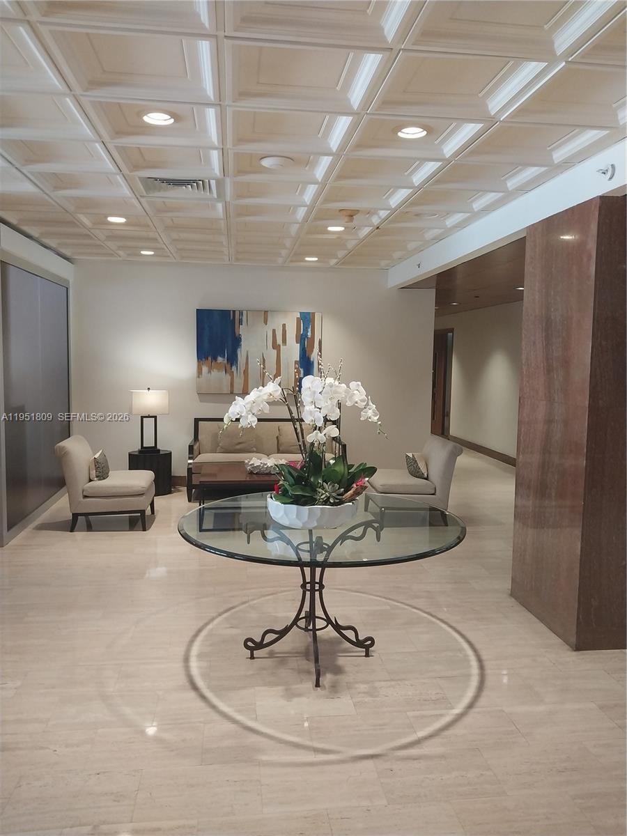 BRICKELL BAY CLUB CONDO - Residential