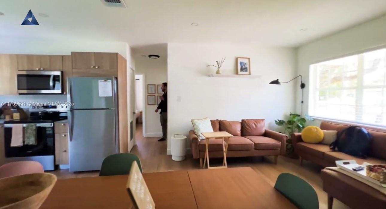 FLEEMAN HEIGHTS - Residential