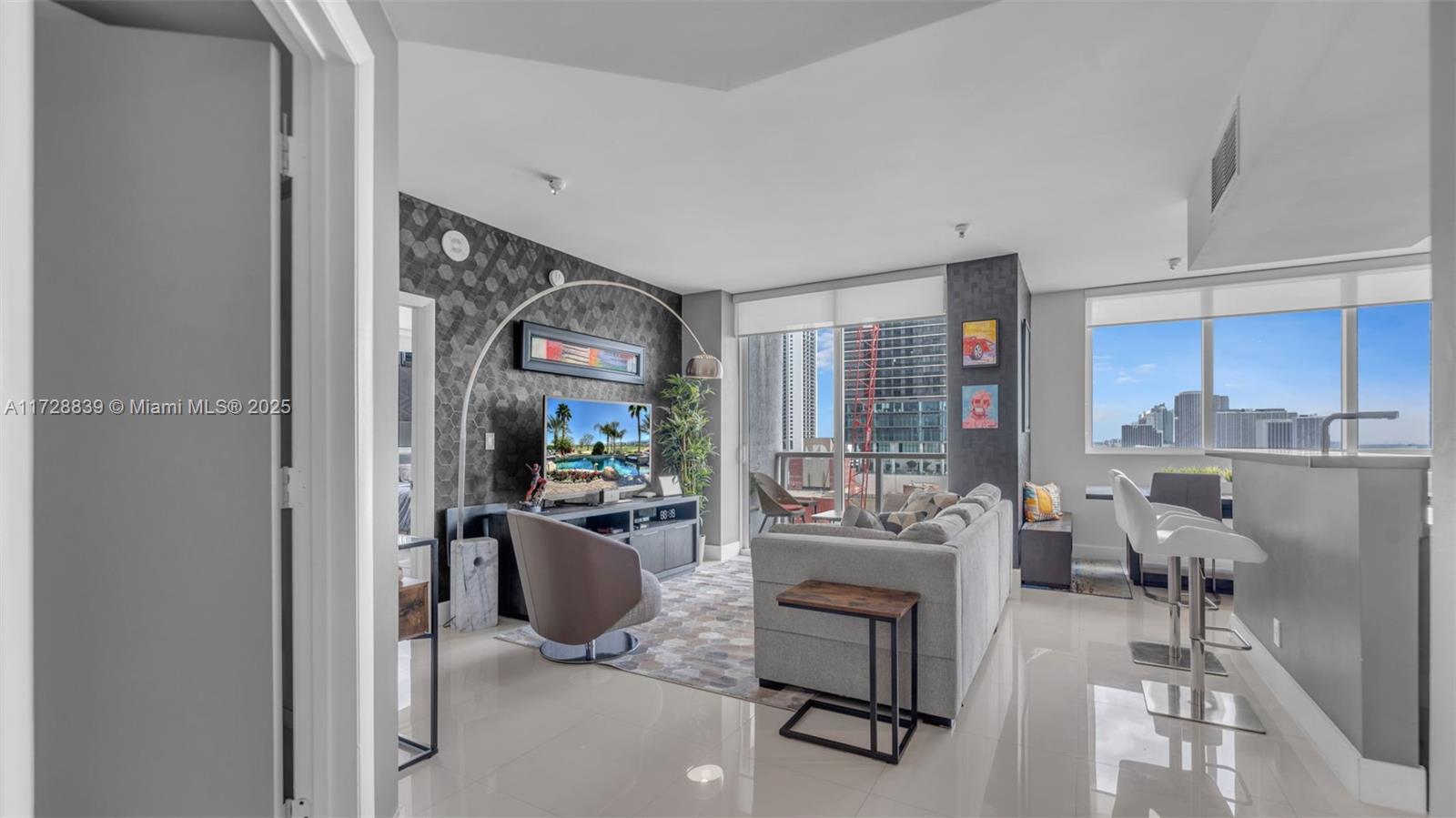 VIZCAYNE NORTH CONDO - Residential