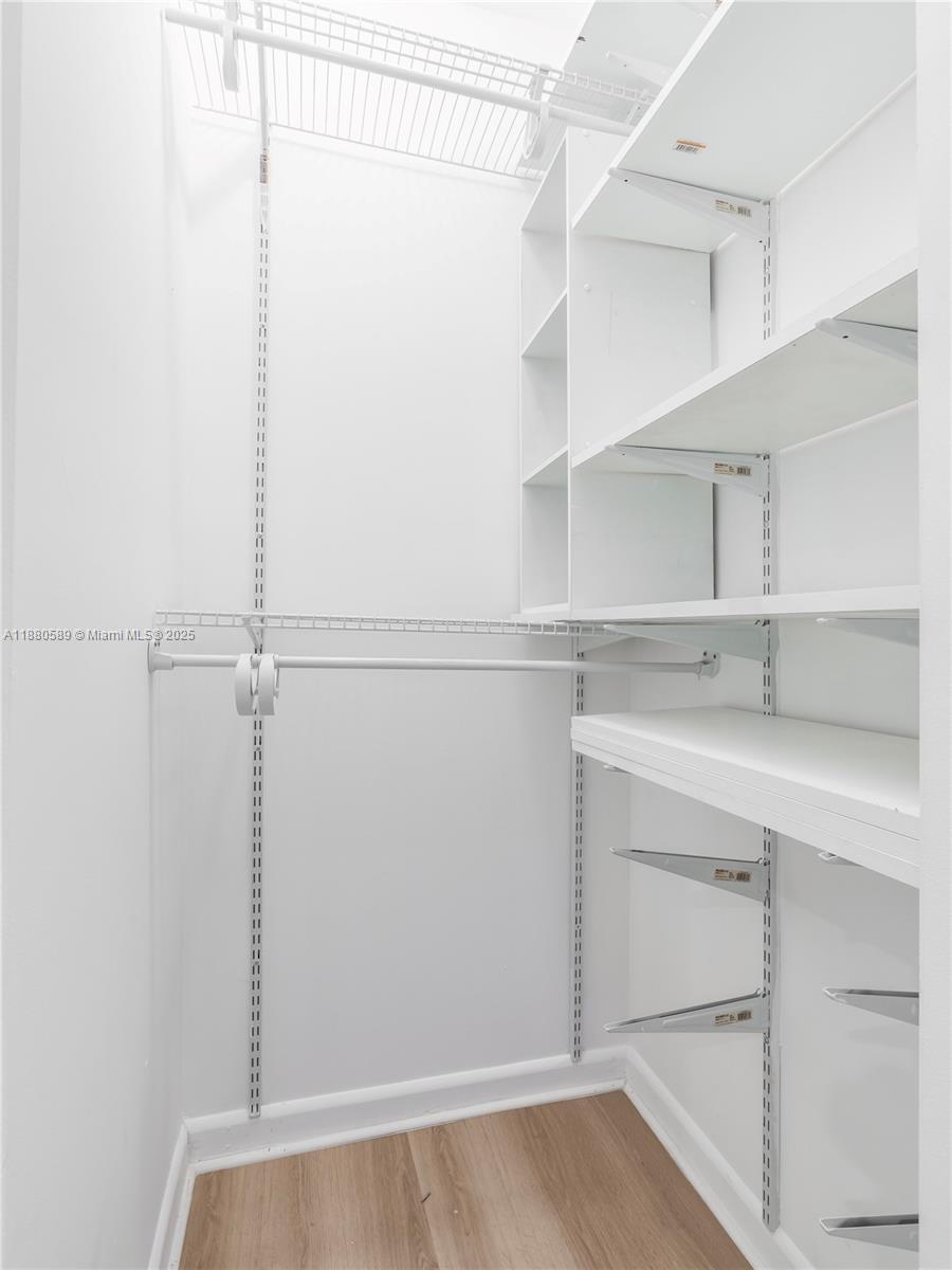 OAKLAND PARK SECOND ADD - Residential Lease