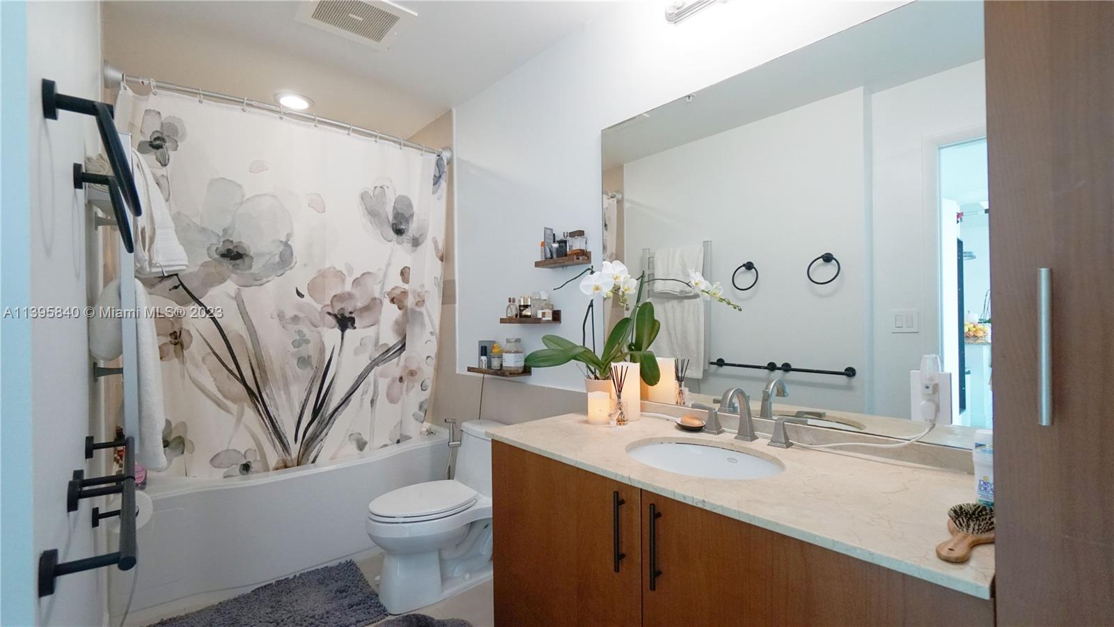 OCEAN MARINE YACHT CLUB C - Residential