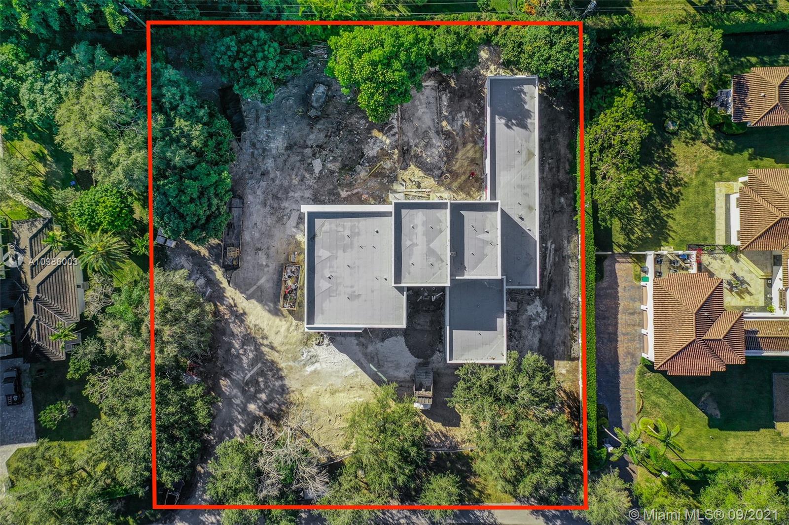 TOWN & RANCH ESTS - Residential