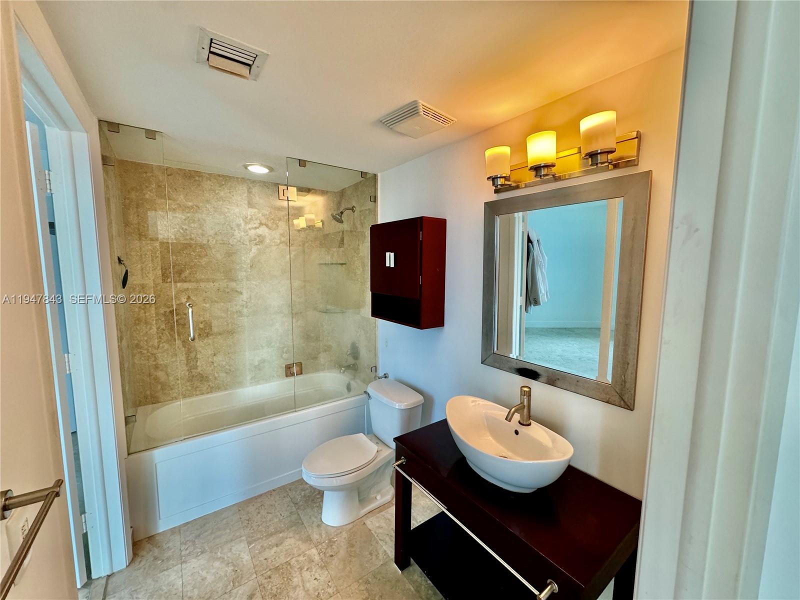 WIND CONDO - Residential