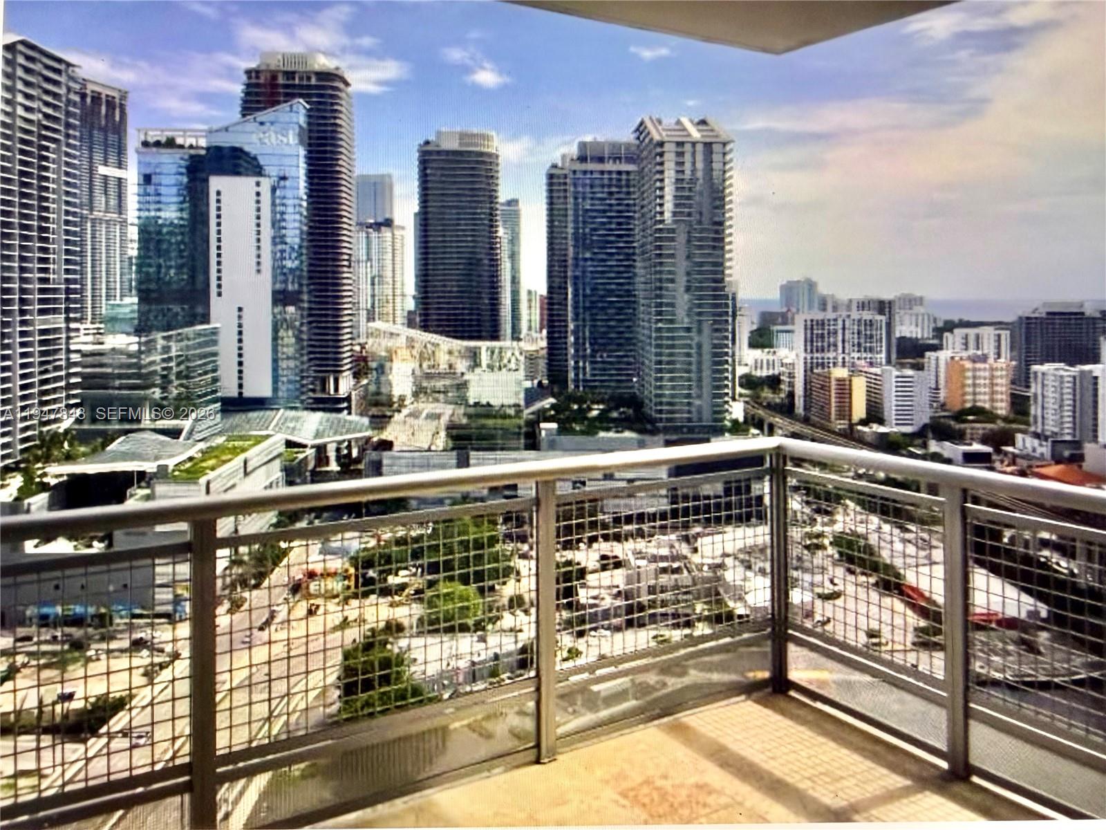 WIND CONDO - Residential