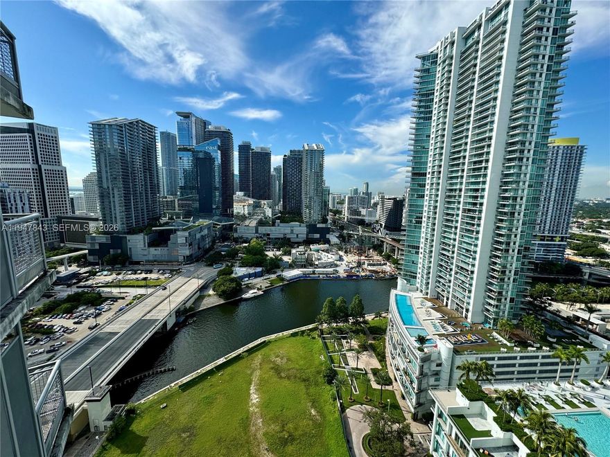 Beautiful view of the River and Brickell Skyline from the 30th floor unit. Trendy building in an enclosed community. Stainless steel appliances, washer and dryer inside the unit, enclosed bedroom for privacy. High-end gym, Spa, Party Room, Game room, Theater, kid's playroom. Tenant occupied. The buyer must honor the lease until January 31, 2027, for $2750 a month.