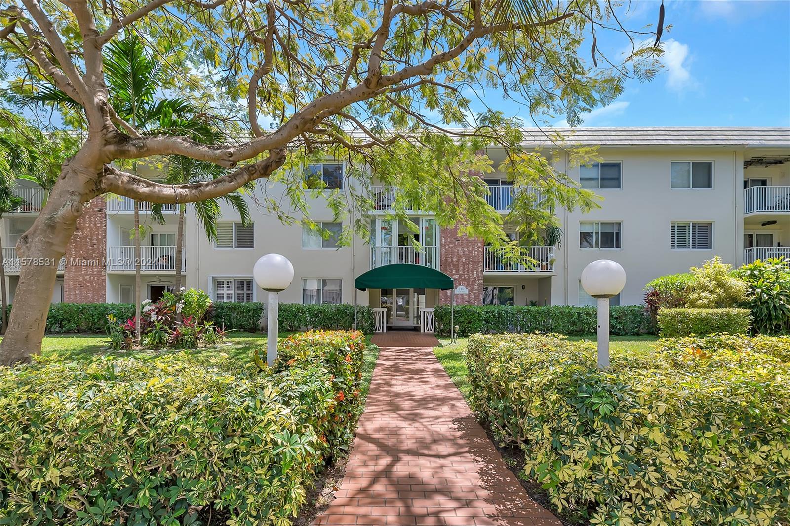 GALEN DRIVE CONDO APTS - Residential Lease