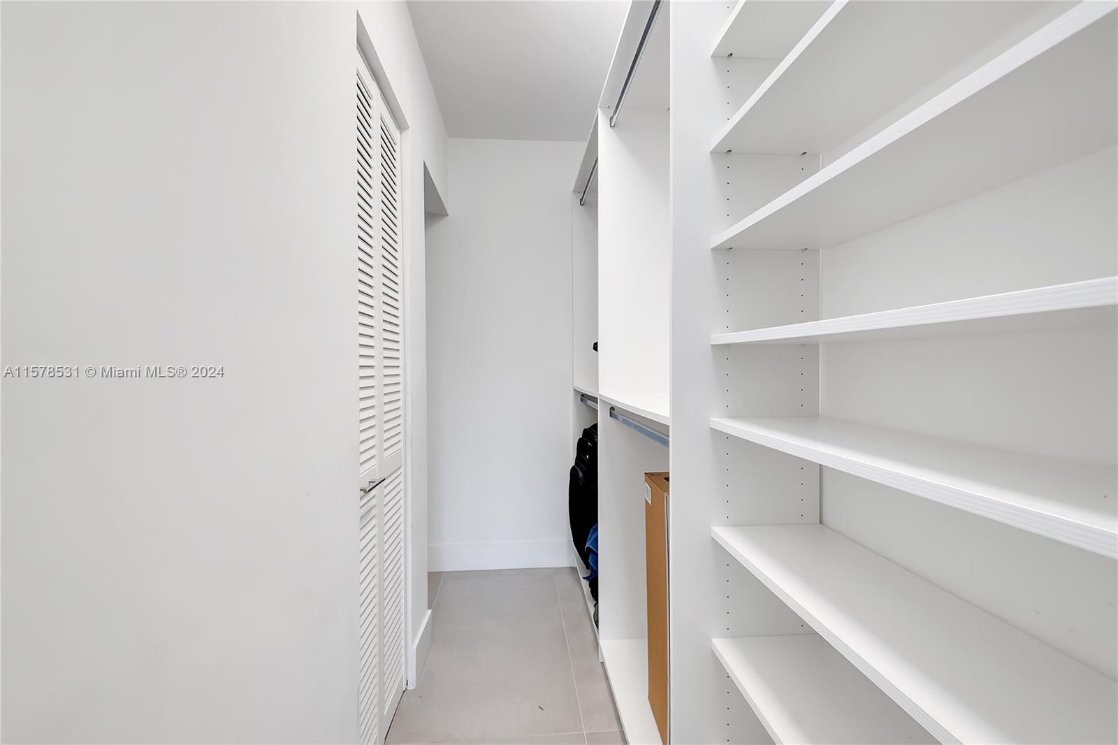 GALEN DRIVE CONDO APTS - Residential Lease