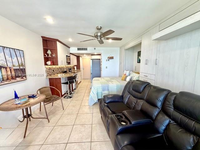 THE AVENTURA BEACH CLUB CO - Residential