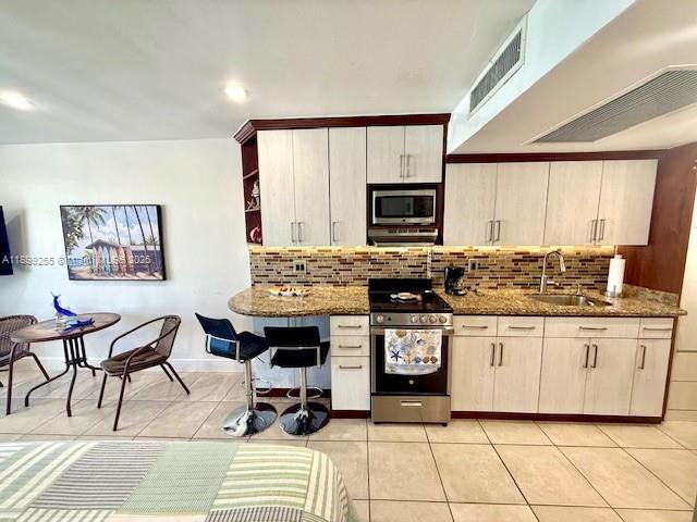 THE AVENTURA BEACH CLUB CO - Residential
