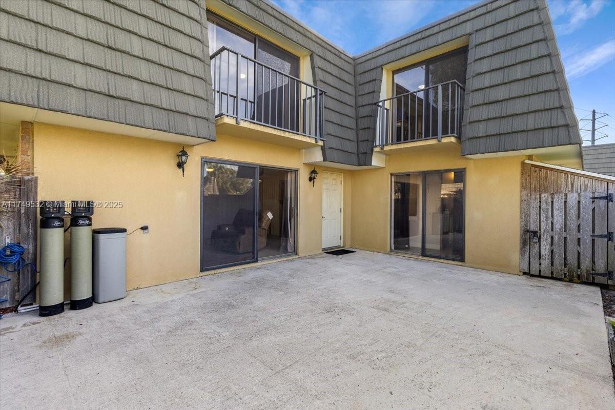 VILLAGE OF SANDALWOOD LAK - Residential