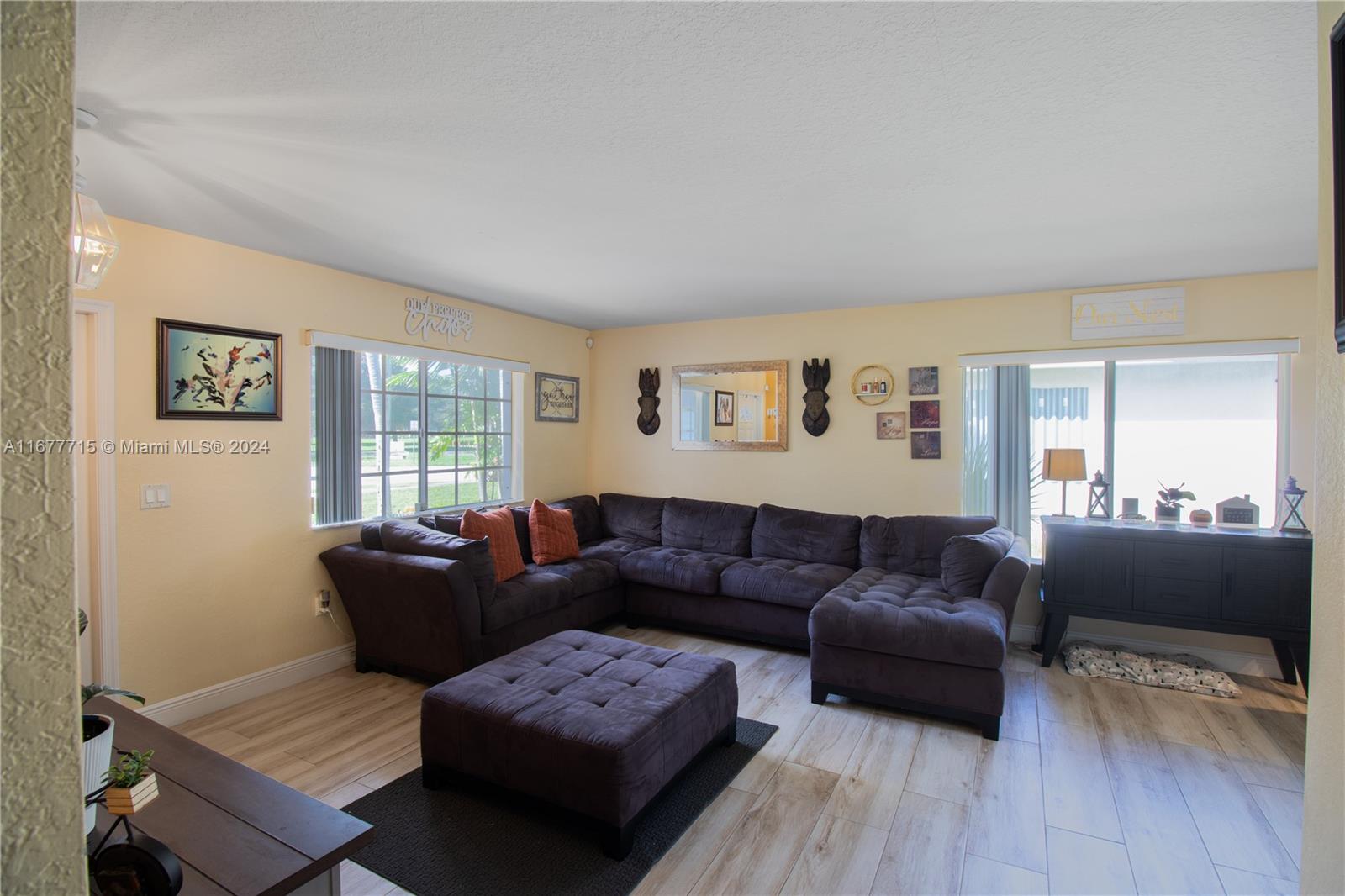POMPANO SPRINGS REPLAT - Residential