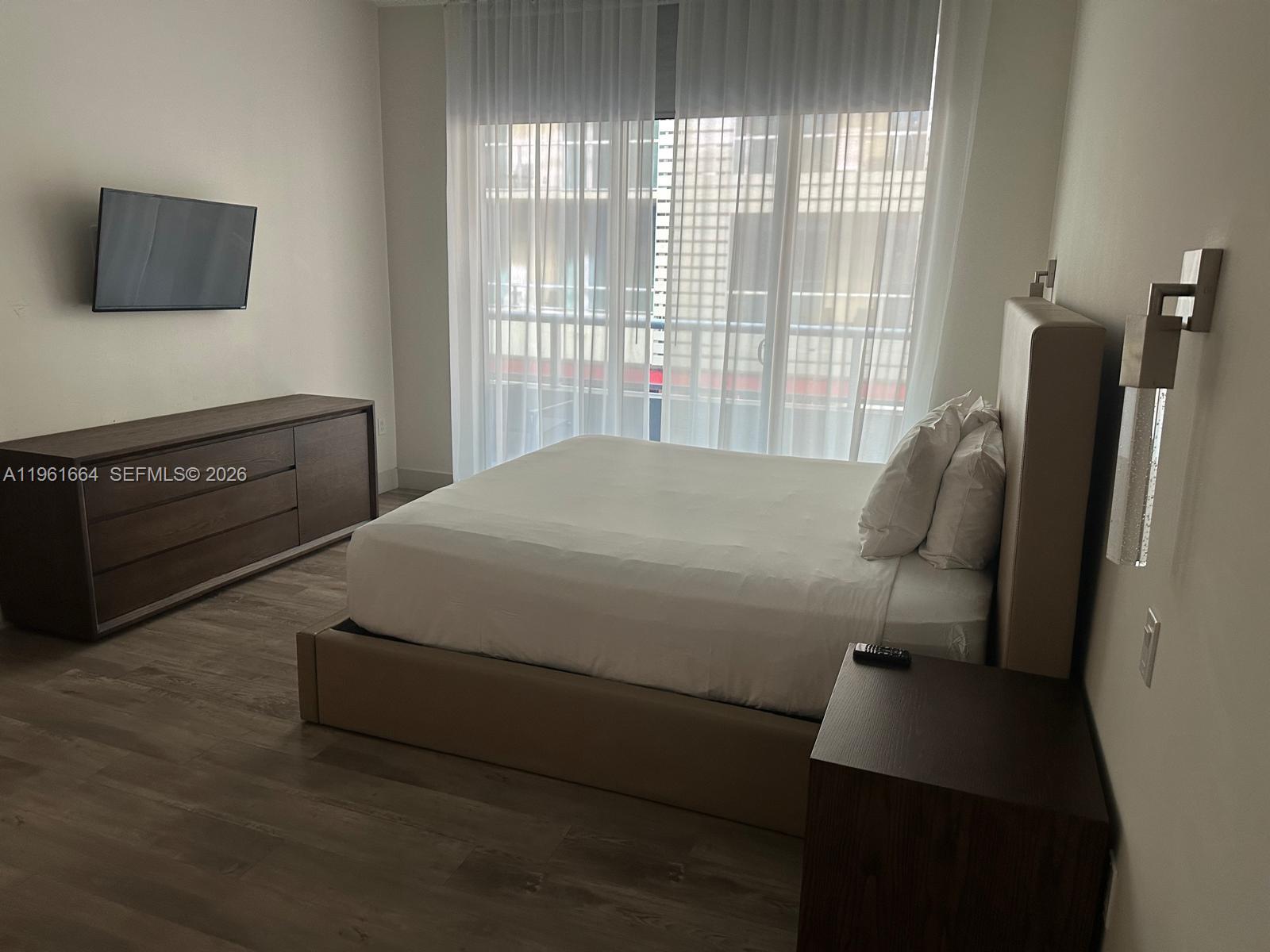 COSTA HOLLYWOOD CONDO - Residential