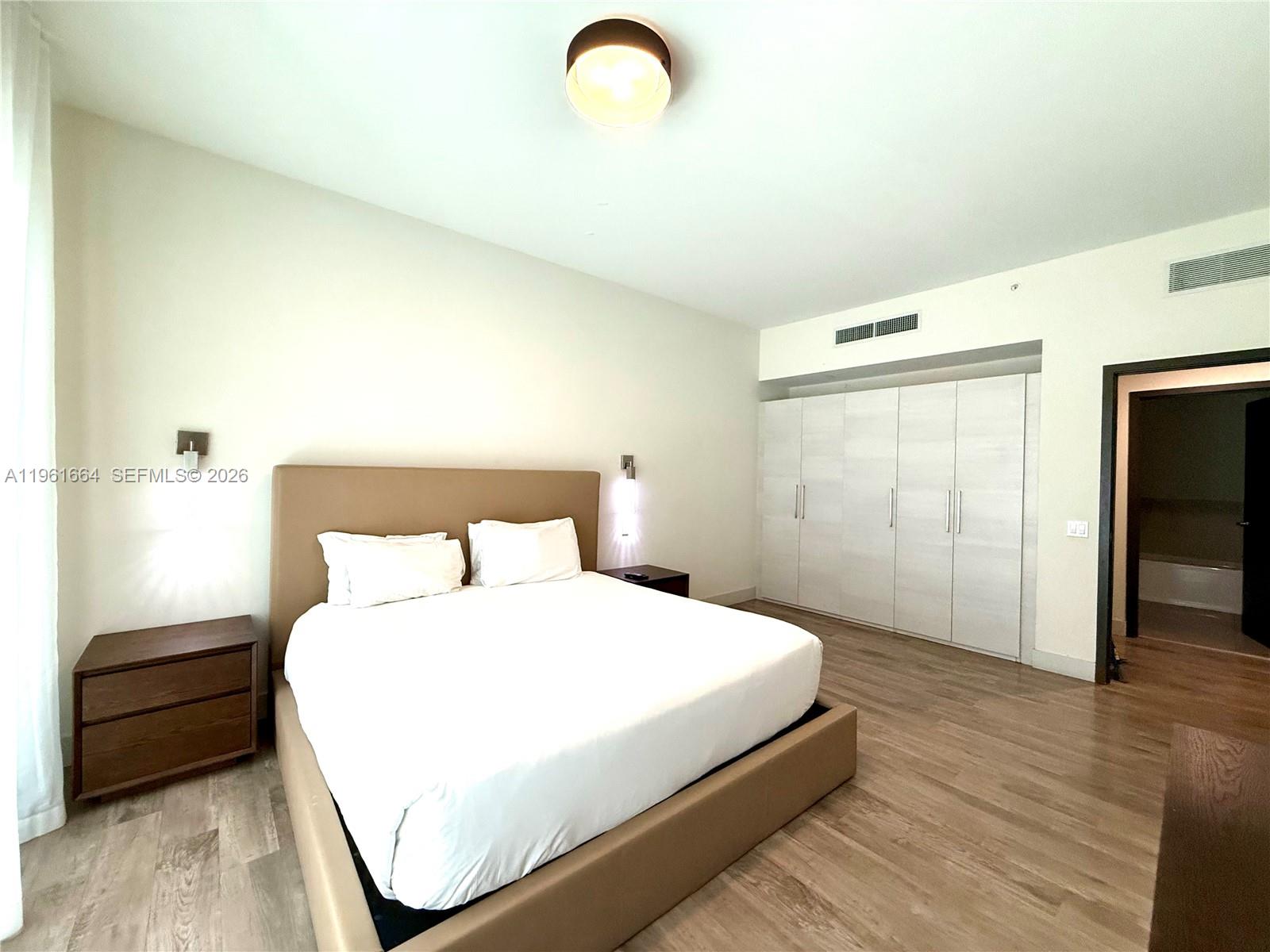 COSTA HOLLYWOOD CONDO - Residential