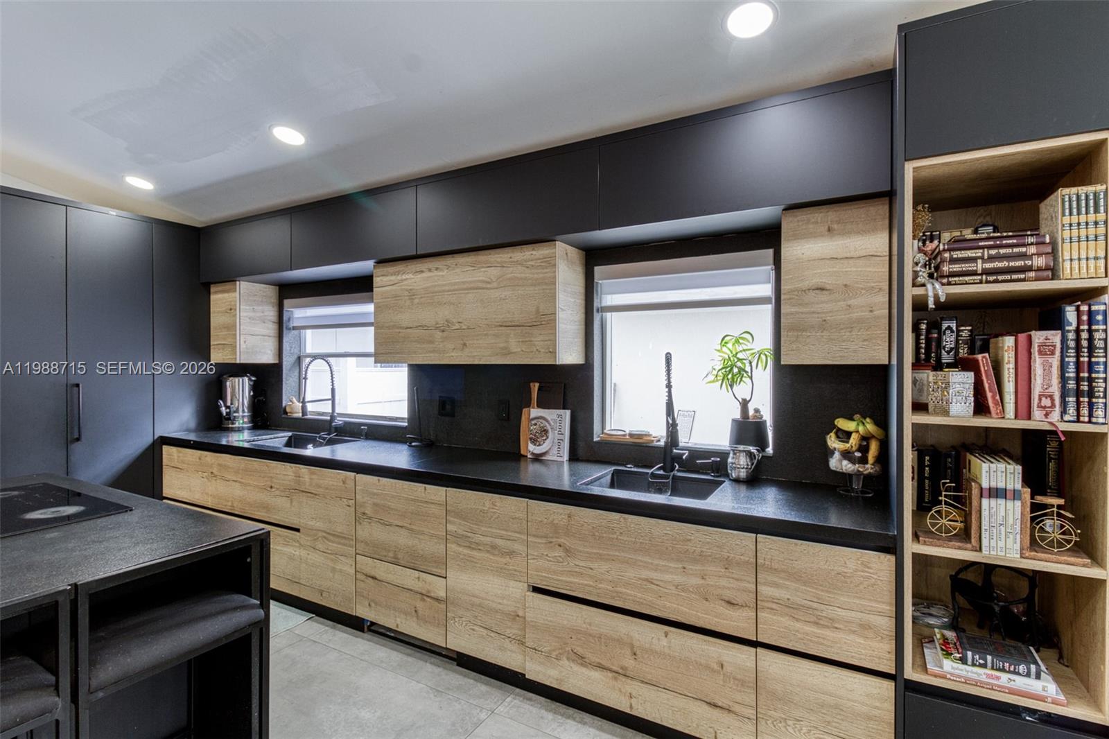 BANYAN OAKRIDGE PLAT - Residential